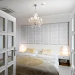 Aplaus Hotel 4*