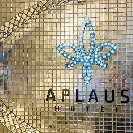 Отель Aplaus