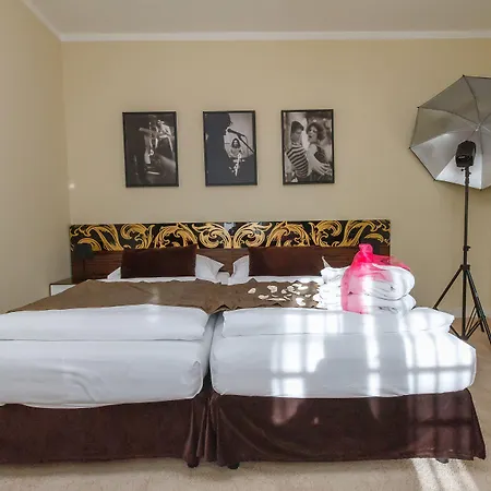 Hotel Aplaus 4*
