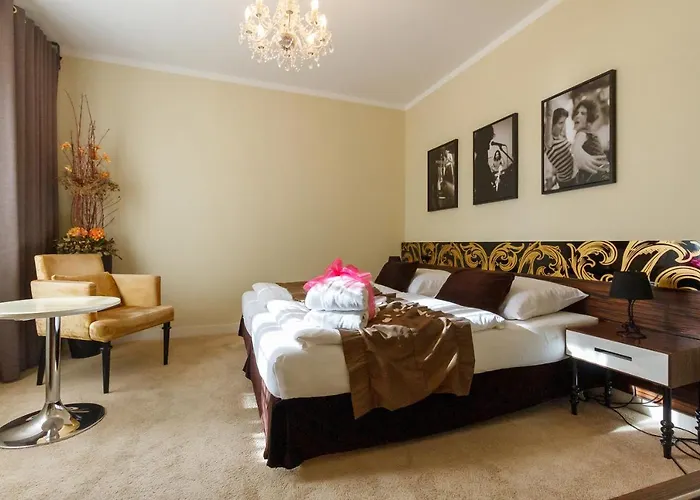 Aplaus 4* Litomyšl